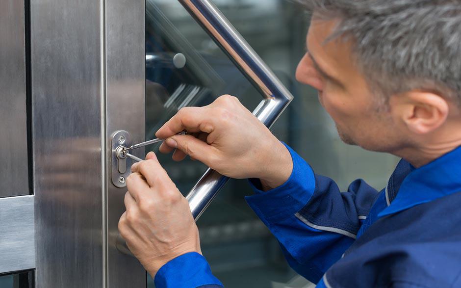 demonter une serrure de porte d'entrée Meulan-en-Yvelines